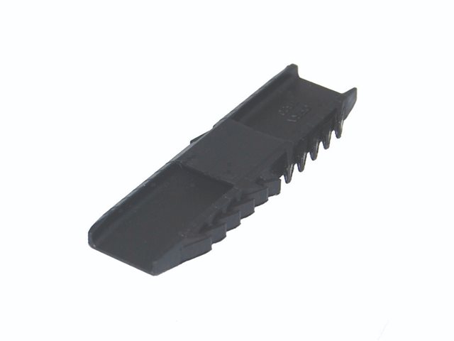 13.5mm Black Plastic Straight Connectors