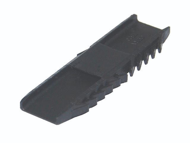 19.5mm Black Plastic Straight Connectors
